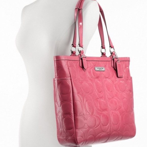 Coach Handbags - 10/29 HP 🎉Coach Pink  Patten Leather Tote F19818